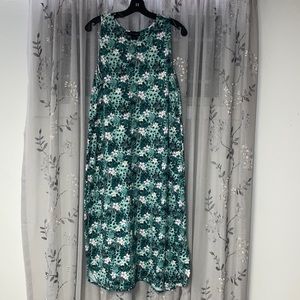 Tank style lounge/night dress Tropical print. XL.